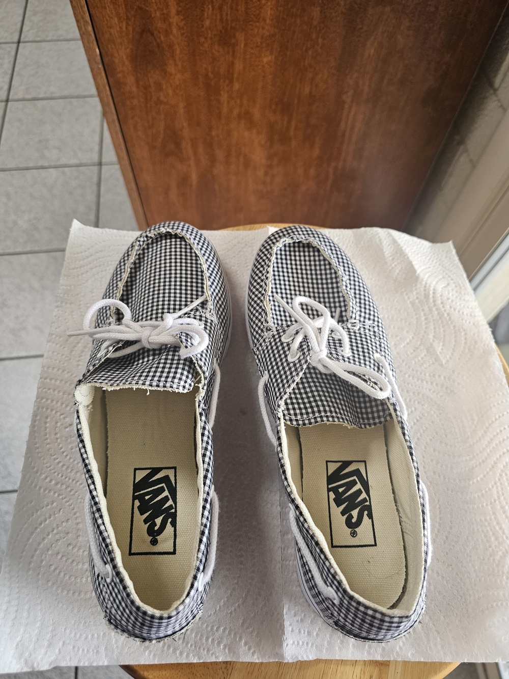Vans Gingham Checkered Sneakers – Men’s 6 / Women’s 7.5